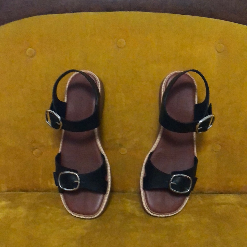 Everlane sandals